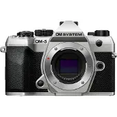 OM SYSTEM OM-5 II plateada
