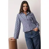 Trendyol Blusa azul / blanco