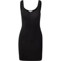 B.young Top 'Pamila' negro
