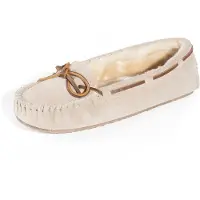 Minnetonka Zapatillas de casa 'Cally' beige / marrón claro