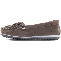 Minnetonka Mocasines 'Kilty plus' gris / blanco