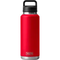 Yeti Coolers - Rambler Bottle Chug Cap - Botella térmica size 1360 ml, rojo