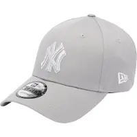 New Era Gorra 'OUTLINE 9FORTY NEYYAN' gris claro / plata / blanco