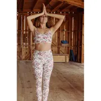 Louise Misha Yoga Bra Satnam Cream Indian Flowers Talla: XL | Brasieres Outlet | Mujer | Blanco
