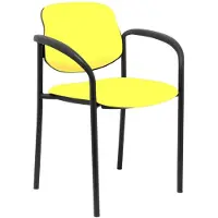 Nowy Styl Silla fija, tapizada en símil de cuero color Villalgordo, chasis amarillo, con reposabrazos y color