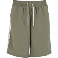 Urban Classics Bermudas oliva / blanco