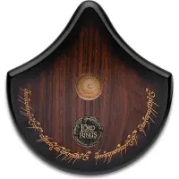 United Cutlery Soporte De Exhibición Para Casco El Señor De Los Anillos