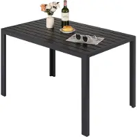 StarTech.com Mesa de jardín de aluminio para exteriores - Mesa rectangular para terraza, 110x70x73 cm - Tablero con listones - Para 6 personas - Resistente a la intemperie - Listones negros de 6,5x10 cm
