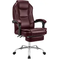 CLP Silla de oficina ergonómica Castle, con reposapiés. Silla de escritorio tapizada en cuero sintético, giratoria y con altura ajustable, con capacidad de carga de hasta 130 kg. Color: burdeos