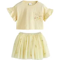 Next Conjunto amarillo