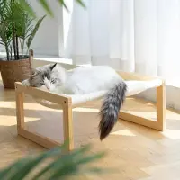 StarTech.com Cama elevada para mascotas: cama para gatos y perros, apta para interiores y exteriores, de madera, para animales pequeños, color blanco