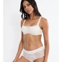Triumph Sujetador 'Body Make-Up Illusion' ecru