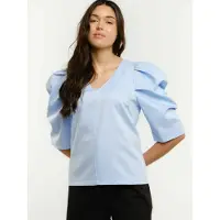 Liberte Essentiel Top ' WINNIE ' azul claro