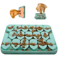 Unyqoos Alfombrilla antideslizante de silicona apta para uso alimentario, para perros y gatos – 20,5 x 20,5 x 1,7 cm, con 84 potentes ventosas, para una alimentación lenta y para reducir el estrés