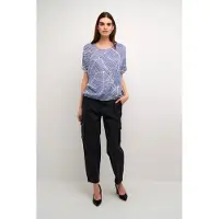 Kaffe Blusa 'Amber' añil / blanco