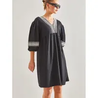 Bianco Lucci Vestido negro / blanco