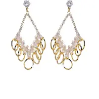 Avant Garde Pendientes 'Sofiara' oro