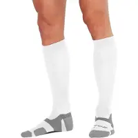2XU Calcetines Largos Vector Light Cush