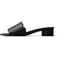 L37 HANDMADE SHOES Zapatos abiertos 'ALWAYS IN BLOOM' negro