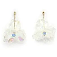 Avant Garde Pendientes 'Ulrikeia' blanco