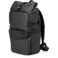 Tenba Mochila - DNA 16 DSLR - Negro is suitable para a mirrorless or DSLR cámara con 4 to 6 lenses y a laptop up to 16" (40 cm).