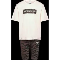 Adidas adidasCONJUNTO DE CAMISETA Y PANTALÓN CORTO AOP CYCLING 128 Cream White / Night Brown Niño