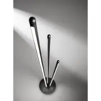 Perenz Lámpara de pie TWINS LED de diseño, fabricada por , con estructura de metal