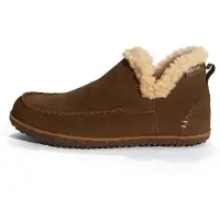 Minnetonka Botas 'Taren' marrón