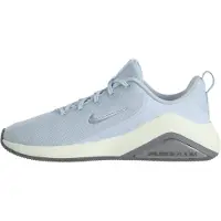 Nike Calzado deportivo 'Bella 7' azul claro / gris plateado