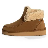 Minnetonka Botas 'CHANDRA' marrón