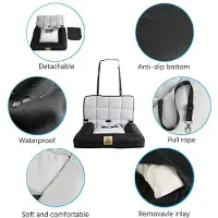 StarTech.com Cama para el asiento del coche para perros, impermeable, apta para coche y hogar. Asiento delantero para perros, tamaño M, fabricada en tejido Oxford, lavable a máquina e incluye arnés de seguridad