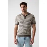 GUESS para hombre. M6YR18Z0923 Polo a rayas verde (L), Casual, Multicolor, Acrílico, Viscosa, Manga corta, outlet 2026.
