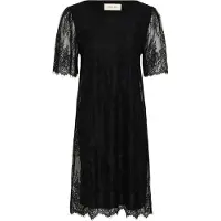 Cream Vestido negro