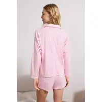 Trendyol Pijama de pantalón corto rosa claro / blanco