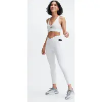Fabletics Pureluxe Crossover 7/8 Soft Grey Talla: M Short | Leotardos Outlet | Mujer | Gris