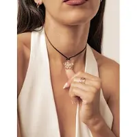 Hey Happiness Cadena 'Sunburst Flower Charm Cord' oro rosa