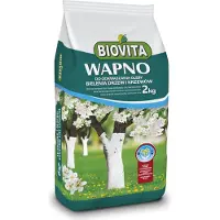 Biovita La cal se utiliza para blanquear árboles y arbustos, así como como fertilizante para tralizar la acidez y enriquecer el suelo con calcio.
