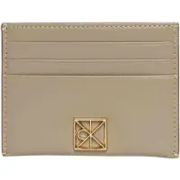 Calvin Klein Emblem Hardware Cardholder Desert Taupe Talla: OS | Billeteras Outlet | Mujer | Negro