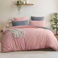 Merkloos Juego de ropa de cama reversible de 3 piezas, de 200 x 200 cm, en gris y rosa, que incluye una funda de edredón con cierre de cremallera y dos fundas de almohada de microfibra