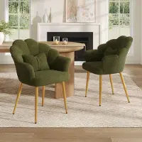 Merax Conjunto de 2 sillones tapizados con respaldo en forma de pétalo, sillones de estilo bouclé con reposabrazos, cojines acolchados y patas de metal doradas, color verde