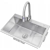 StarTech.com Fregadero de cocina - Un solo seno - Acero inoxidable 304 - 68 x 45 x 22 cm - Dos orificios para grifo - Con desagüe - Para grifo mezclador con agua caliente y fría