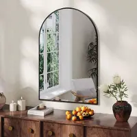 StarTech.com Espejo de baño moderno con forma arqueada – Espejo de maquillaje de pared – Marco de metal – Vidrio de seguridad templado de 5 mm – Para colgar o apoyar